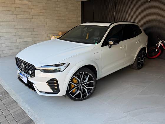 VOLVO XC60 2.0 T8 RECHARGE POLESTAR ENGINEERED AWD GEARTRONIC VOLVO XC60 2.0 T8 RECHARGE POLESTAR ENGINEERED AWD GEARTRONIC